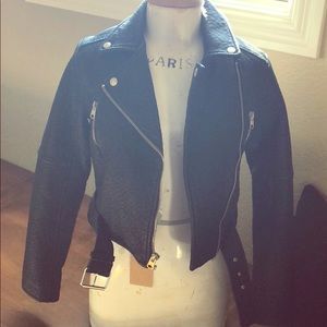 NEW WITH TAGS ABERCROMBIE FAUX LEATHER MOTO JACKET